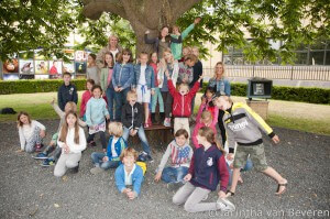 Mendy van Veen met kinderen
