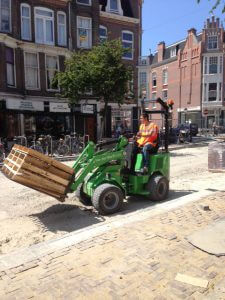 Wie mooi wil zijn......